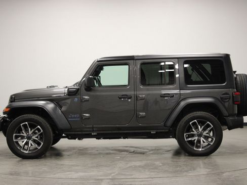 Used 2025 Jeep Wrangler Unlimited Sport S 4xe w/ Convenience Group AWD/4WD image 5