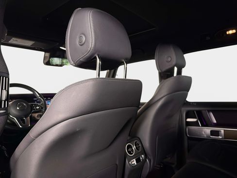 Used 2023 Mercedes-Benz G 550 image 33
