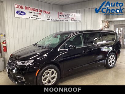 Used 2024 Chrysler Pacifica Limited