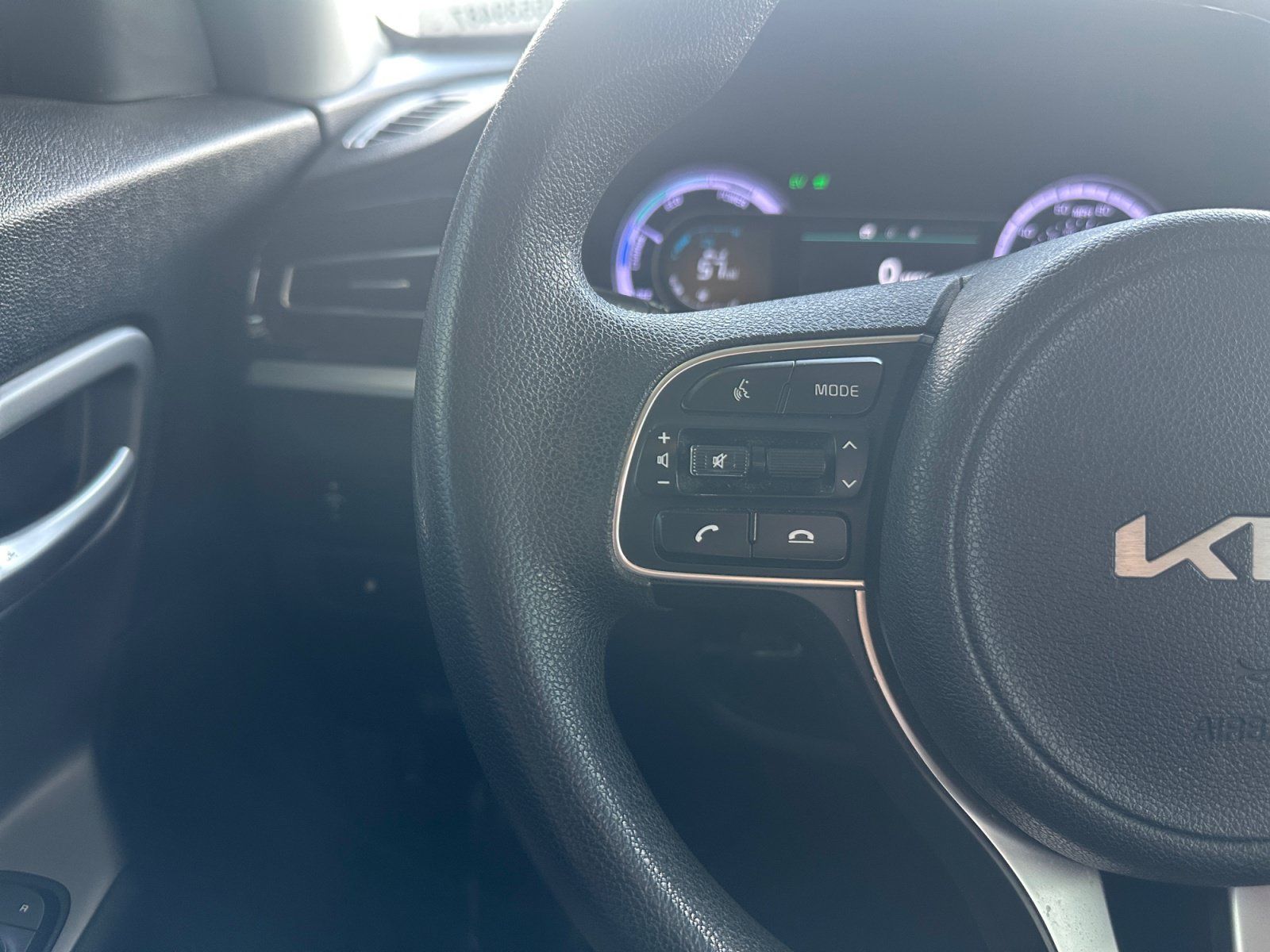 Used 2022 Kia Niro LX FWD image 18