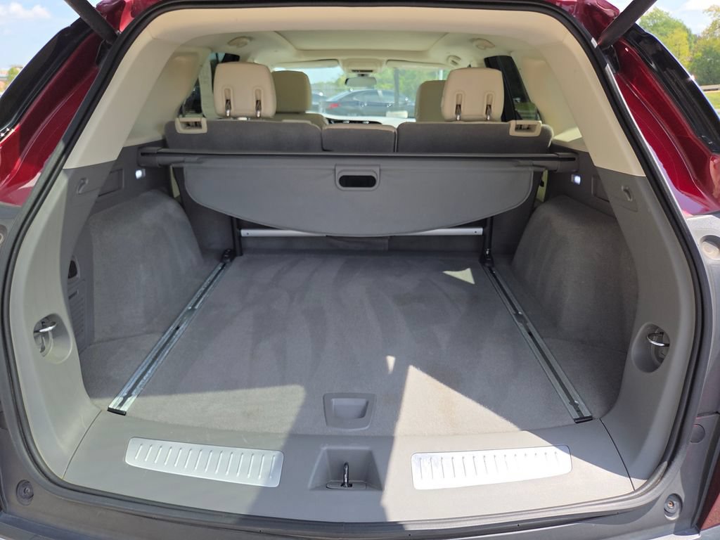 Used 2017 Cadillac XT5 Luxury FWD image 31