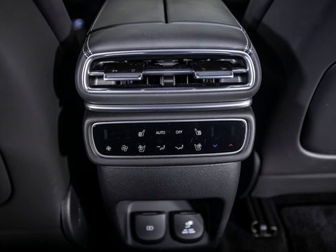 Used 2025 Genesis GV80 3.5T e-SC AWD/4WD image 27