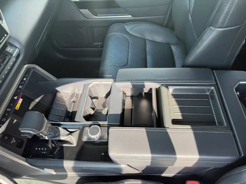Used 2022 Toyota Tundra Limited RWD image 15