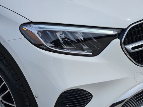 Certified 2026 Mercedes-Benz GLC 300 4MATIC image 6