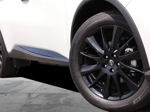 Certified 2024 Nissan Murano SV w/ SV Midnight Edition Package AWD/4WD image 3