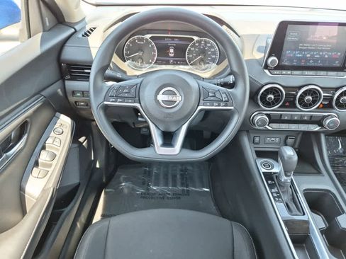 Used 2025 Nissan Sentra SV FWD image 8