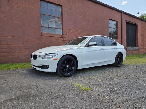 Used 2015 BMW 328i xDrive Sedan AWD/4WD image 1