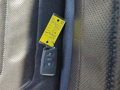 Certified 2023 Volkswagen Jetta GLI Autobahn image 36