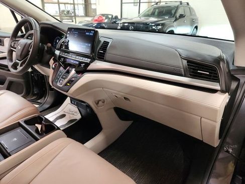 Certified 2025 Honda Odyssey EX-L image 35