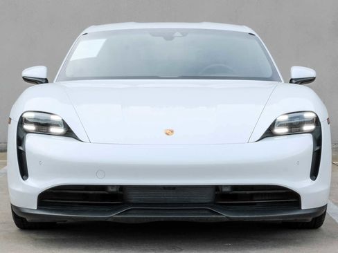 Used 2022 Porsche Taycan RWD image 6
