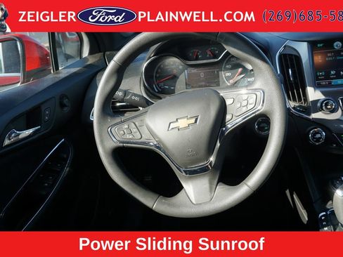 Used 2016 Chevrolet Cruze LT w/ Sun And Sound Package FWD image 12