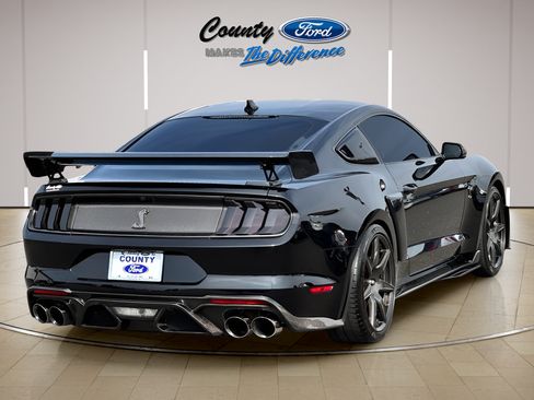 Used 2020 Ford Mustang Shelby GT500 w/ Carbon Fiber Track Pack RWD image 26
