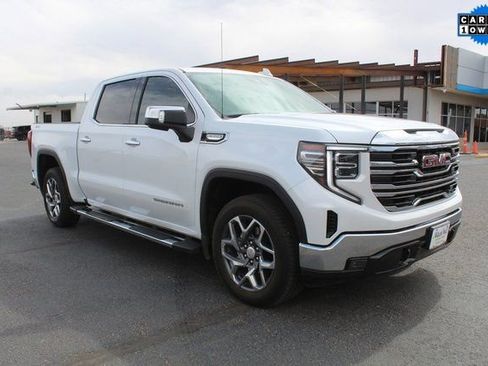 Used 2023 GMC Sierra 1500 SLT image 1