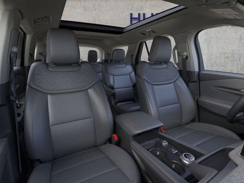 New 2026 Ford Explorer Active AWD/4WD image 10