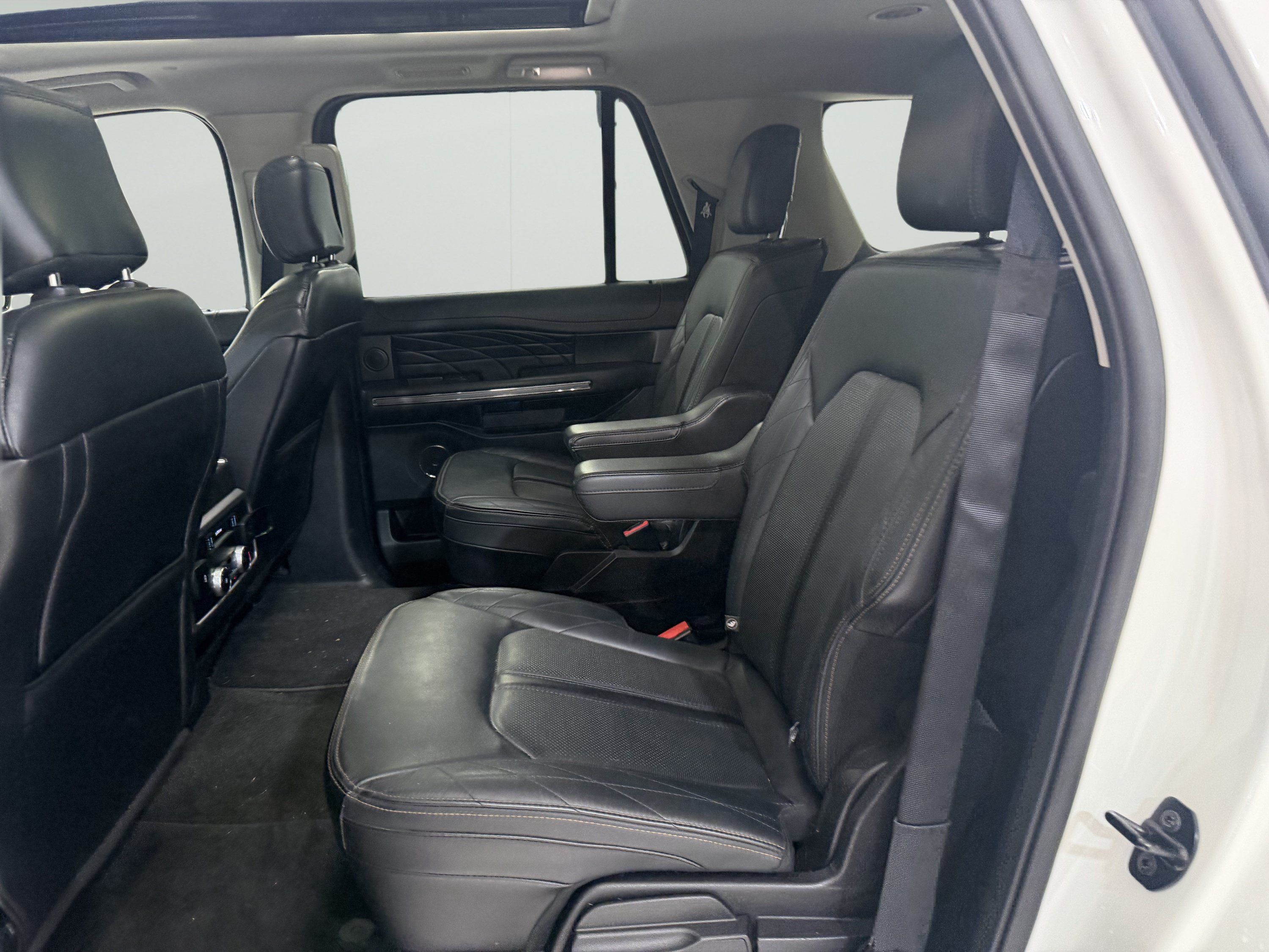 Used 2020 Ford Expedition Max Platinum RWD image 10