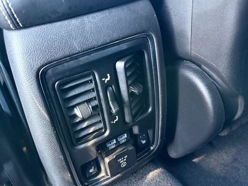 Used 2015 Jeep Grand Cherokee Limited image 14