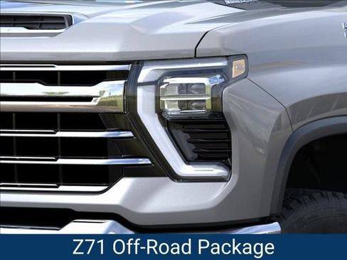 New 2026 Chevrolet Silverado 2500 LTZ w/ LTZ Premium Package AWD/4WD image 11