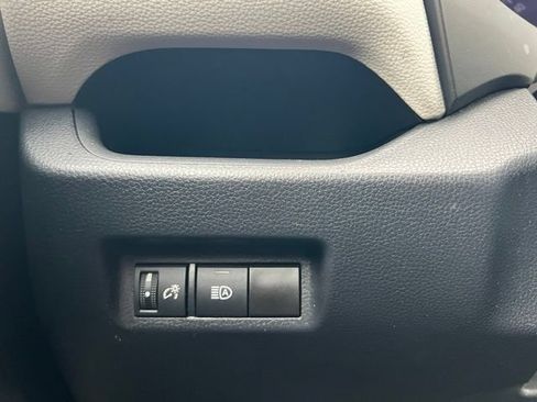Used 2023 Toyota RAV4 XLE AWD/4WD image 21