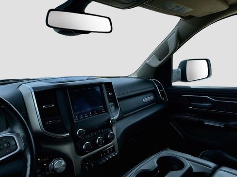 Used 2020 RAM 1500 Laramie AWD/4WD image 23
