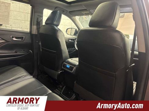 Used 2019 Toyota Highlander XLE image 33