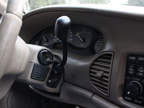 Used 1999 Buick Century Limited FWD image 8
