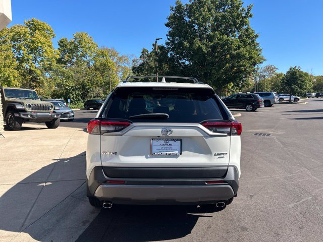 Used 2019 Toyota RAV4 Limited w/ Cold Weather Package AWD/4WD image 6