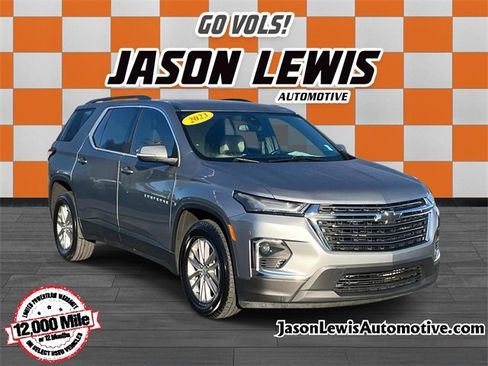 Used 2023 Chevrolet Traverse LT image 1