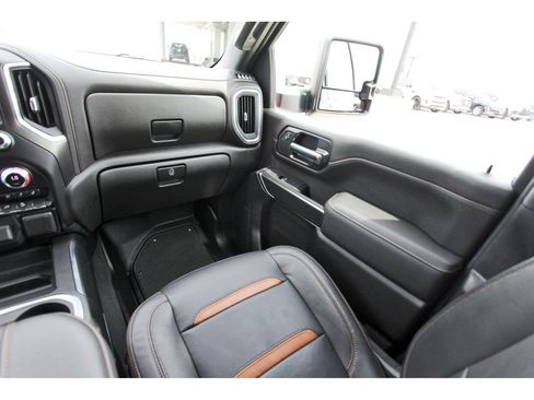 Used 2021 GMC Sierra 2500 AT4 AWD/4WD image 10