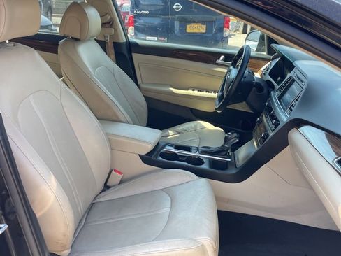 Used 2017 Hyundai Sonata Limited w/ Tech Package 03 image 7