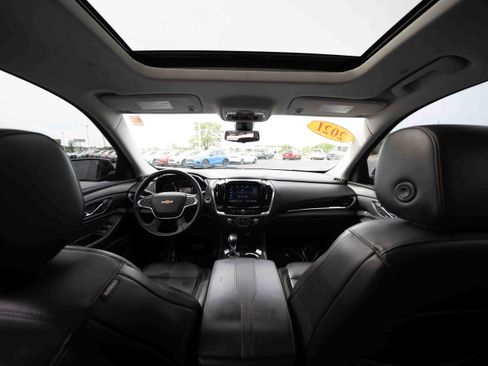 Used 2021 Chevrolet Traverse Premier w/ Redline Edition AWD/4WD image 19