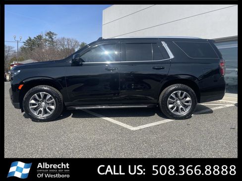 Used 2022 Chevrolet Tahoe LT w/ Luxury Package image 2
