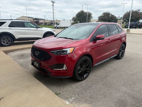 Used 2020 Ford Edge ST w/ Equipment Group 401A AWD/4WD image 2