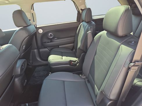 Certified 2026 Hyundai Palisade Limited AWD/4WD image 15