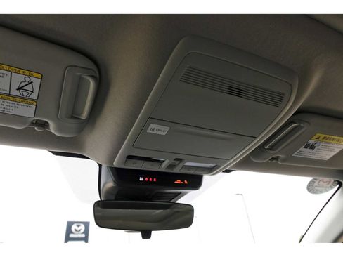 Certified 2025 MAZDA CX-30 AWD 2.5 S w/ Preferred Package image 21