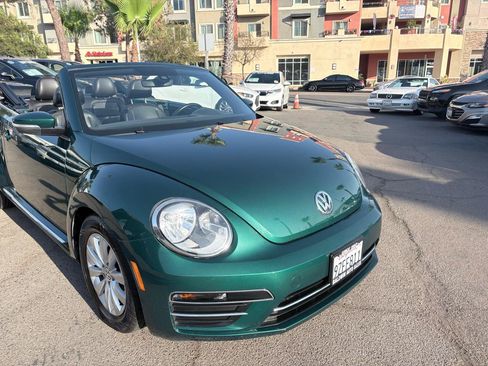 Used 2017 Volkswagen Beetle 1.8T S FWD image 4