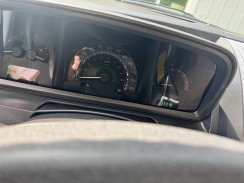 Used 2009 Dodge Journey SXT image 3