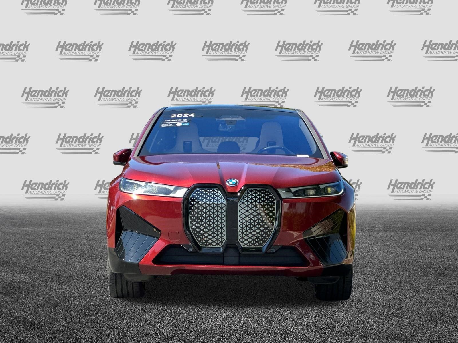 Used 2024 BMW iX xDrive50 w/ Sport Package AWD/4WD image 10