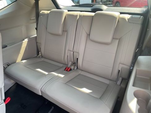 Certified 2022 Volkswagen Atlas SE image 9