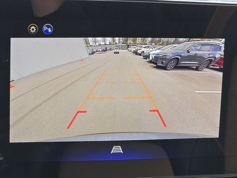 Used 2026 Chevrolet Equinox ACTIV w/ Convenience Package III image 6