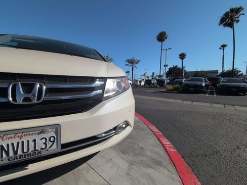 Used 2016 Honda Odyssey Touring Elite image 36