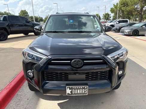 Used 2024 Toyota 4Runner SR5 Premium w/ Moonroof Package AWD/4WD image 2