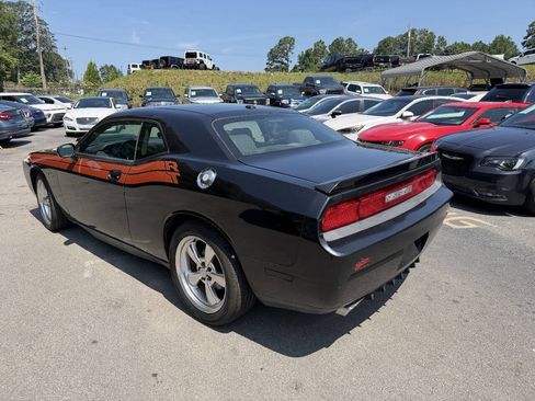 Used 2010 Dodge Challenger R/T RWD image 7