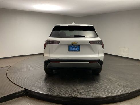 New 2026 Chevrolet Equinox LT AWD/4WD image 6