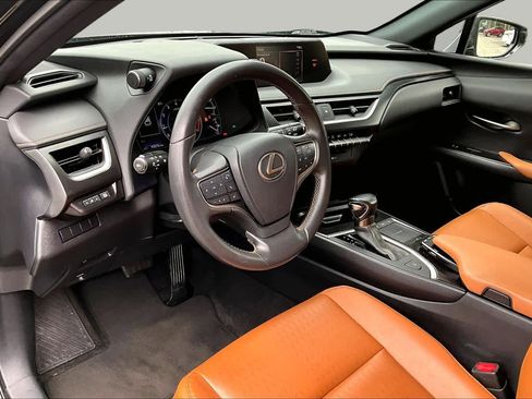 Used 2020 Lexus UX 200 w/ Accessory Package 2 FWD image 18