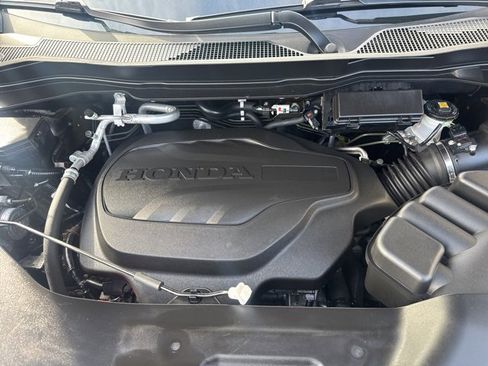 Used 2025 Honda Passport EX-L image 40