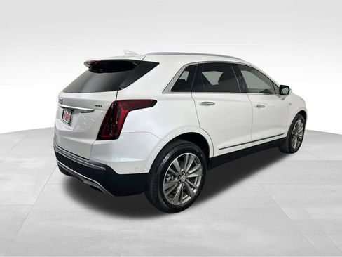 Used 2021 Cadillac XT5 Premium Luxury w/ Platinum Package AWD/4WD image 6