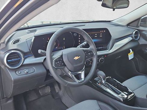 New 2026 Chevrolet Trax LT w/ LT Convenience Package image 3