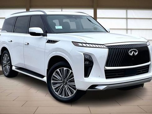 New 2026 INFINITI QX80 Luxe image 12