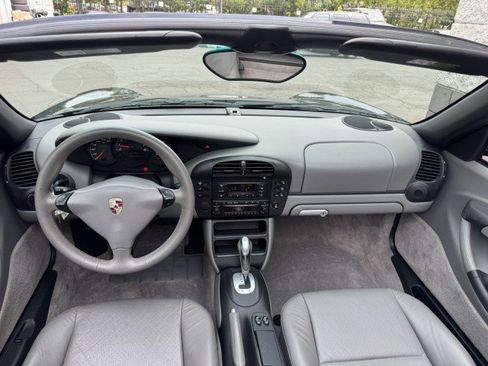 Used 2003 Porsche Boxster RWD image 29