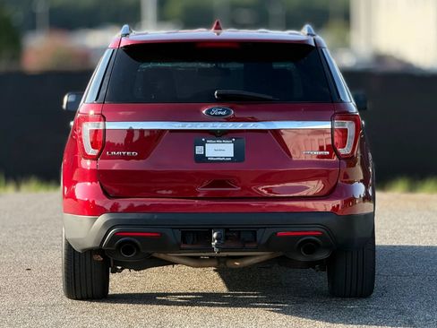 Used 2016 Ford Explorer Limited FWD image 4